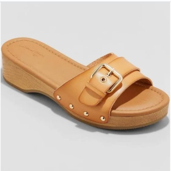 Universal Thread Shoes - NWT Universal Thread Cognac Kora Slip On Sandals